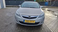 Gebruikt 2010 Opel Astra Selection Hatchback | € 4.999 (Eerlijke prijs)