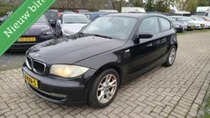 Zwart Gebruikt 2010 BMW 118 Hatchback | € 2.199 (Eerlijke prijs)