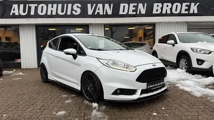 Occasion 2016 Ford Fiesta ST Hatchback | € 11.445 (Eerlijke prijs)