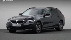 Gebruikt 2022 BMW 330e Stationwagen | € 39.880 (Eerlijke prijs)