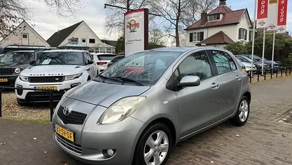 Gebruikt 2006 Toyota Yaris Luna Hatchback | € 5.750 (Eerlijke prijs)