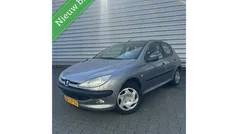 Gebruikt 2003 Peugeot 206 Hatchback | € 1.395 (Eerlijke prijs)