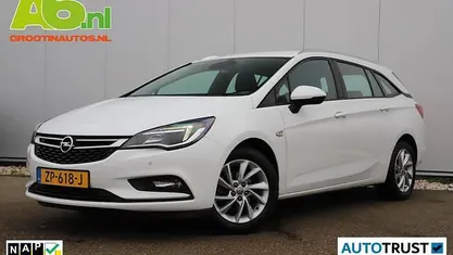 Wit Gebruikt 2019 Opel Astra Business Stationwagen | € 7.900 (Goede deal)