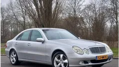 Grijs Gebruikt 2004 Mercedes E240 Elegance Sedan | € 7.950 (Eerlijke prijs)