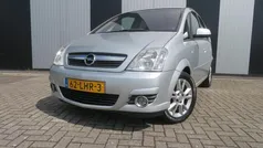 Grijs, metallic lak Gebruikt 2010 Opel Meriva Cosmo MPV | € 3.450 (Goede deal)