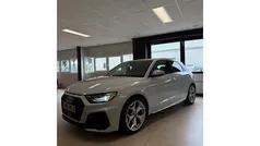 Wit Gebruikt 2022 Audi A1 Sportback Hatchback | € 25.250 (Eerlijke prijs)