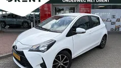 Wit Gebruikt 2019 Toyota Yaris Connect Style Hatchback | € 10.750 (Eerlijke prijs)