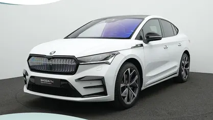 Wit Gebruikt 2022 Skoda Enyaq iV RS SUV | € 36.700 (Eerlijke prijs)