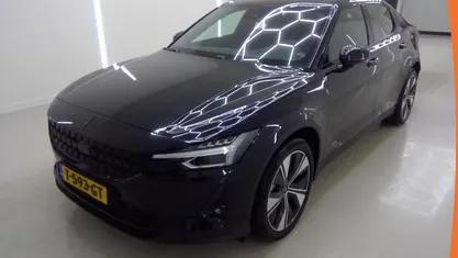 Zwart Gebruikt 2023 Polestar 2 Long Range Single Motor Hatchback | € 32.390 (Eerlijke prijs)