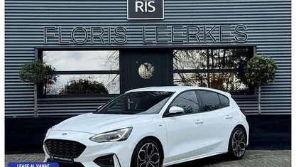 Wit Occasion 2019 Ford Focus ST-Line Hatchback | € 14.450 (Eerlijke prijs)