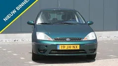 Groen Gebruikt 2002 Ford Focus Hatchback | € 1.249 (Eerlijke prijs)