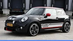 Gebruikt 2019 Mini John Cooper Works Hatchback | € 25.995 (Eerlijke prijs)