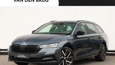 Grijs Gebruikt 2021 Skoda Octavia SportLine Stationwagen | € 27.795 (Eerlijke prijs)