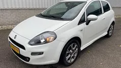 Wit Gebruikt 2015 Fiat Punto Evo Lounge Hatchback | € 2.850 (Eerlijke prijs)