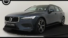 Blauw Gebruikt 2025 Volvo V60 Stationwagen | € 51.890 (Eerlijke prijs)