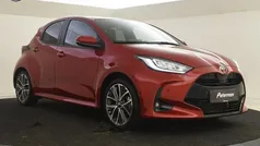 Rood Gebruikt 2024 Toyota Yaris Executive Hatchback | € 27.899 (Eerlijke prijs)