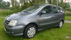 Nissan Almera Tino