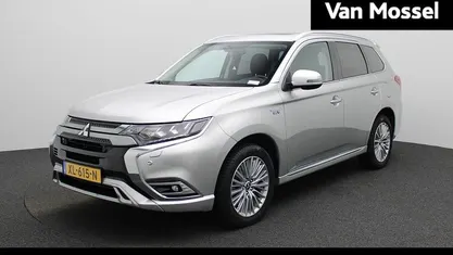 Occasion Mitsubishi Outlander P-HEV Intense+ 135 PK (99 kW) 2019 SUV