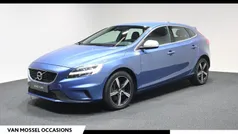 Gebruikt 2018 Volvo V40 R-Design Stationwagen | € 19.940 (Eerlijke prijs)
