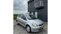 Gebruikt 2002 Toyota Yaris Hatchback | € 2.150 (Eerlijke prijs)