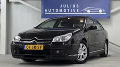 Rood (metallic) Gebruikt 2006 Citroën C5 Exclusive Hatchback | € 2.493 (Eerlijke prijs)