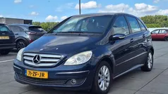 Blauw, metallic lak Gebruikt 2008 Mercedes B170 MPV | € 3.500