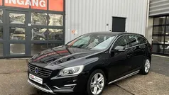 Gebruikt 2015 Volvo V60 R-Design Stationwagen | € 8.450 (Goede deal)