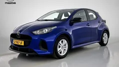 Blauw Gebruikt 2024 Mazda 2 Center-Line Hatchback | € 24.995 (Eerlijke prijs)