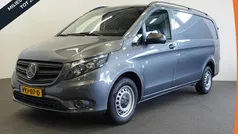 Grijs Gebruikt 2023 Mercedes Vito MPV | € 29.490 (Goede deal)