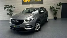 Grijs Gebruikt 2017 Opel Grandland X Innovation SUV | € 13.950 (Eerlijke prijs)