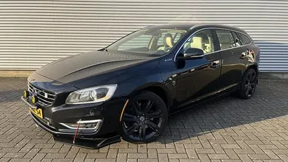 Gebruikt 2013 Volvo V60 Summum Stationwagen | € 6.435 (Goede deal)