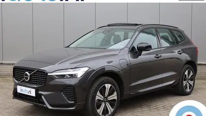 Grijs (metallic) Gebruikt 2023 Volvo XC60 Plus SUV | € 44.745 (Super prijs)