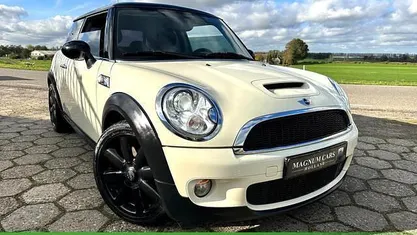 Wit Gebruikt 2009 Mini Cooper Hatchback | € 4.750 (Eerlijke prijs)