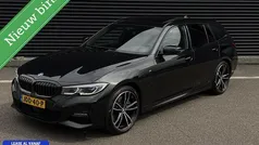 Zwart Gebruikt 2021 BMW 330 M Sport Stationwagen | € 34.400 (Eerlijke prijs)