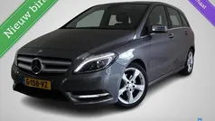 Grijs Gebruikt 2012 Mercedes B200 Ambition MPV | € 9.950 (Eerlijke prijs)