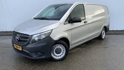 Occasion Mercedes Vito 136 PK (100 kW) 2018 Zilver Van