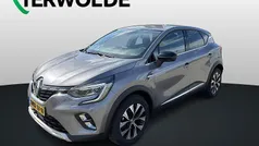 Grijs Gebruikt 2024 Renault Captur Intens SUV | € 24.695 (Eerlijke prijs)
