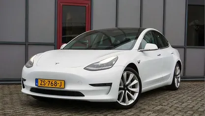 Occasion 2019 Tesla Model 3 Standard Range Sedan | € 17.900 (Eerlijke prijs)