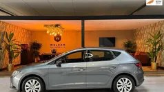 Grijs, metallic lak Gebruikt 2014 Seat Leon Reference Hatchback | € 6.990 (Eerlijke prijs)