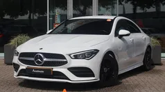 Wit Gebruikt 2019 Mercedes 180 AMG line Sedan | € 26.900 (Eerlijke prijs)