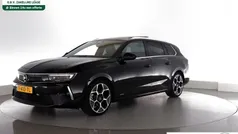Zwart Gebruikt 2023 Opel Astra Ultimate Stationwagen | € 29.950 (Eerlijke prijs)