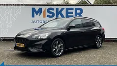 Zwart Gebruikt 2021 Ford Focus ST-Line X Stationwagen | € 16.500 (Goede deal)