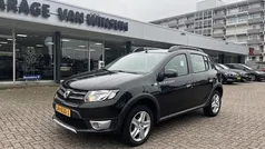 Zwart Gebruikt 2016 Dacia Sandero Lauréate Hatchback | € 11.250 (Eerlijke prijs)