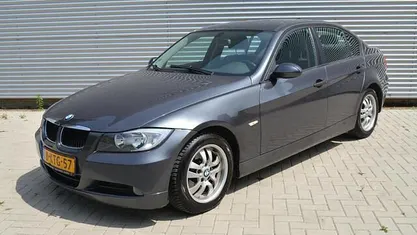 Grijs Gebruikt 2006 BMW 320 Executive Sedan | € 1.950 (Super prijs)