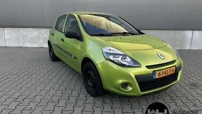 Occasion Renault Clio II 75 PK (55 kW) 2010 Groen Hatchback