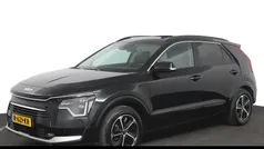 Zwart Gebruikt 2022 Kia Niro SUV | € 27.999 (Goede deal)