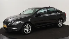 Gebruikt 2018 Skoda Octavia Ambition Hatchback | € 12.900 (Eerlijke prijs)