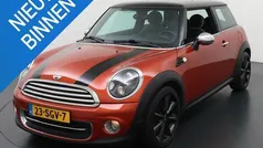 Oranje Gebruikt 2011 Mini Cooper Hatchback | € 7.749 (Eerlijke prijs)