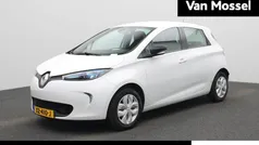 Ijswit 369 Gebruikt 2019 Renault Zoe Life Hatchback | € 9.940 (Eerlijke prijs)