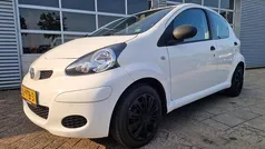 Gebruikt 2011 Toyota Aygo Hatchback | € 2.299 (Eerlijke prijs)